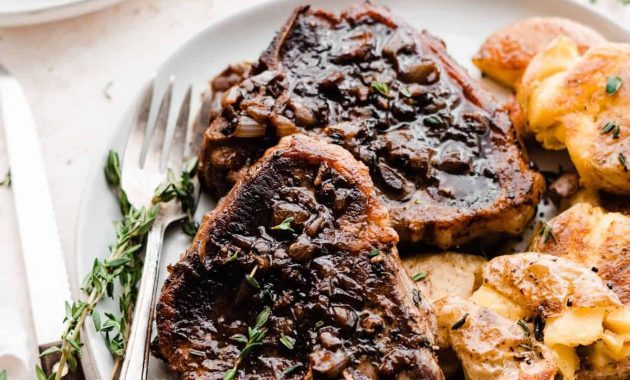 Tender Lamb Chops with Shallot-Thyme Pan Sauce and Creamy Garlic Smashed Potatoes