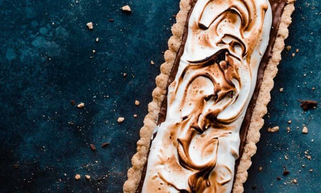Gourmet S’mores Tart with Torched Meringue