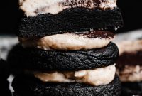 Tiramisu Cloud-Topped Cookies