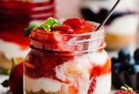 No-Bake Mini Cheesecake Jars